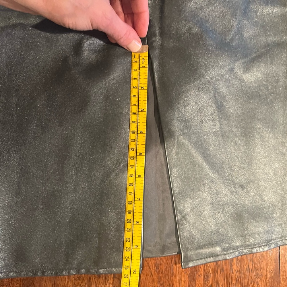 Vakko Lether Skirt - Picture 5 of 11